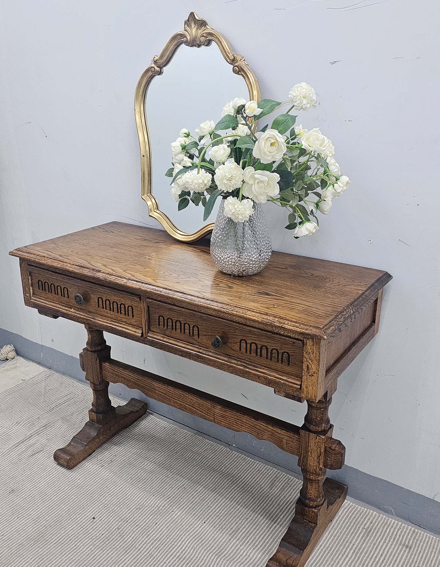 Oak Console