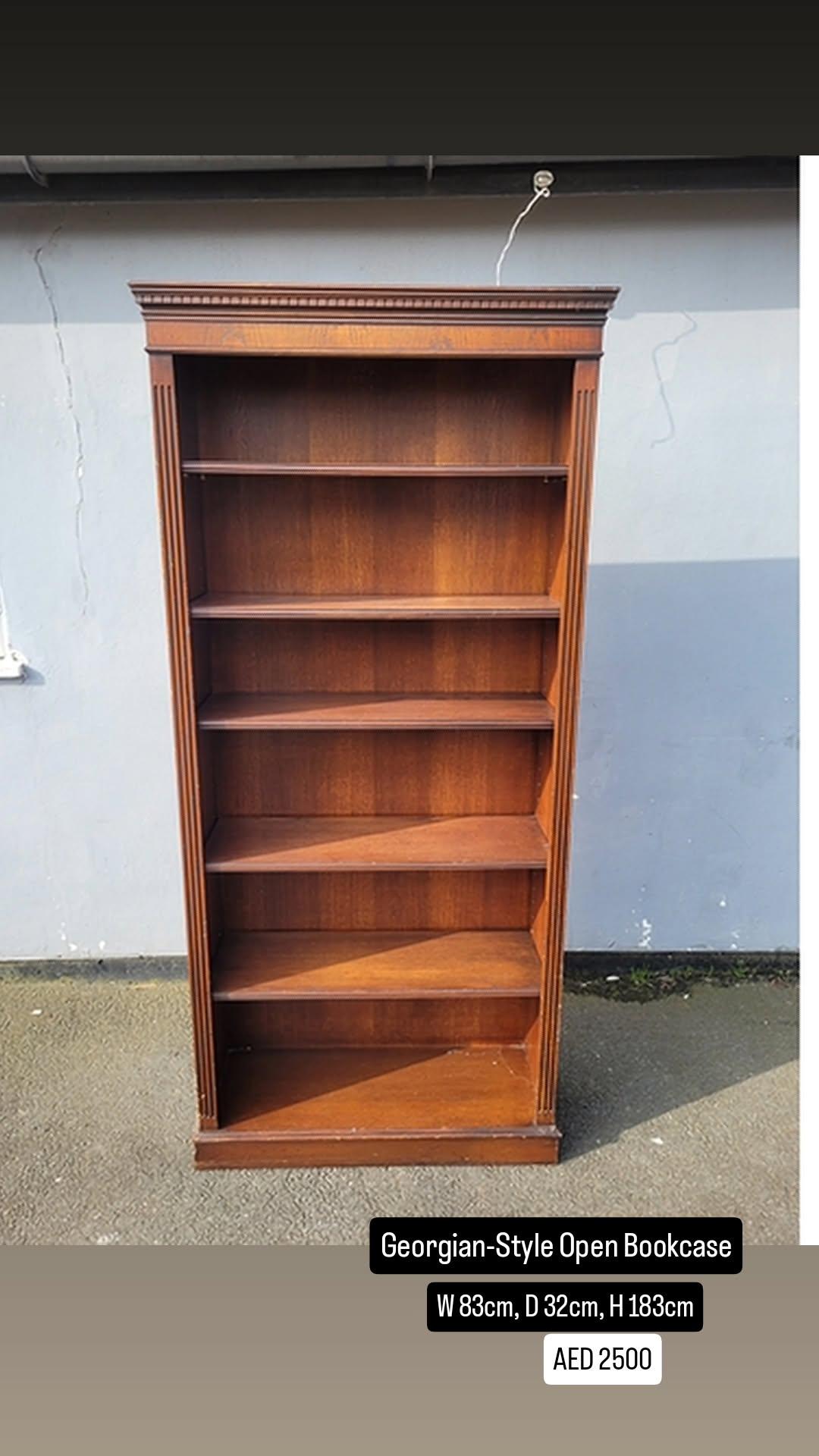 Georgian Style Open Bookcase c. 1970