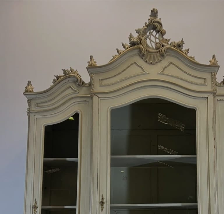French Louis XV Style Display Cabinet, c. 1920