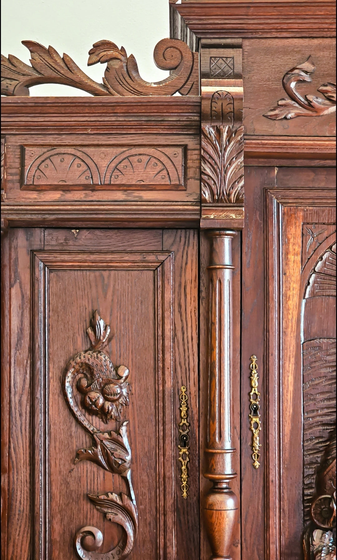 Renaissance Revival Buffet / Hutch, Circa 1860 - 1880