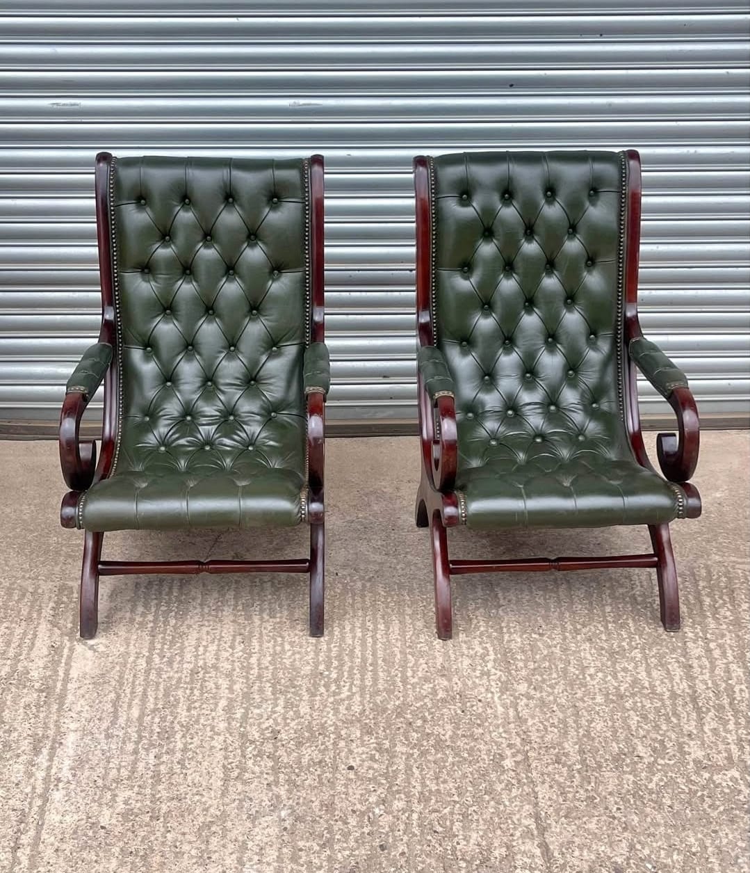 Chesterfield Slipper Chair