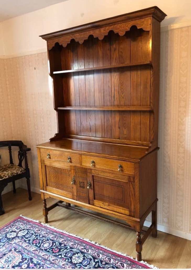 Welsh Dresser in Oak