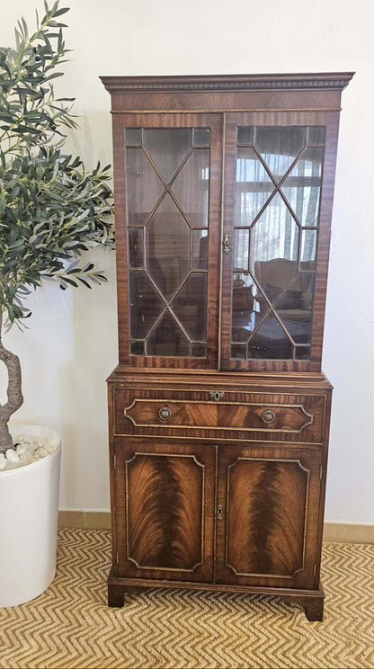 Traditional English Flamed Mahogany Bookcase