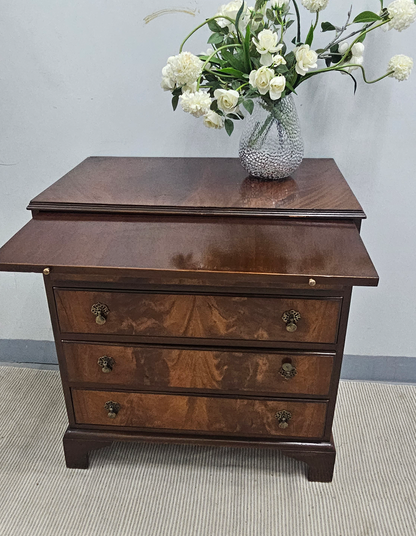 Regency Mahogany Chest of Drawers
