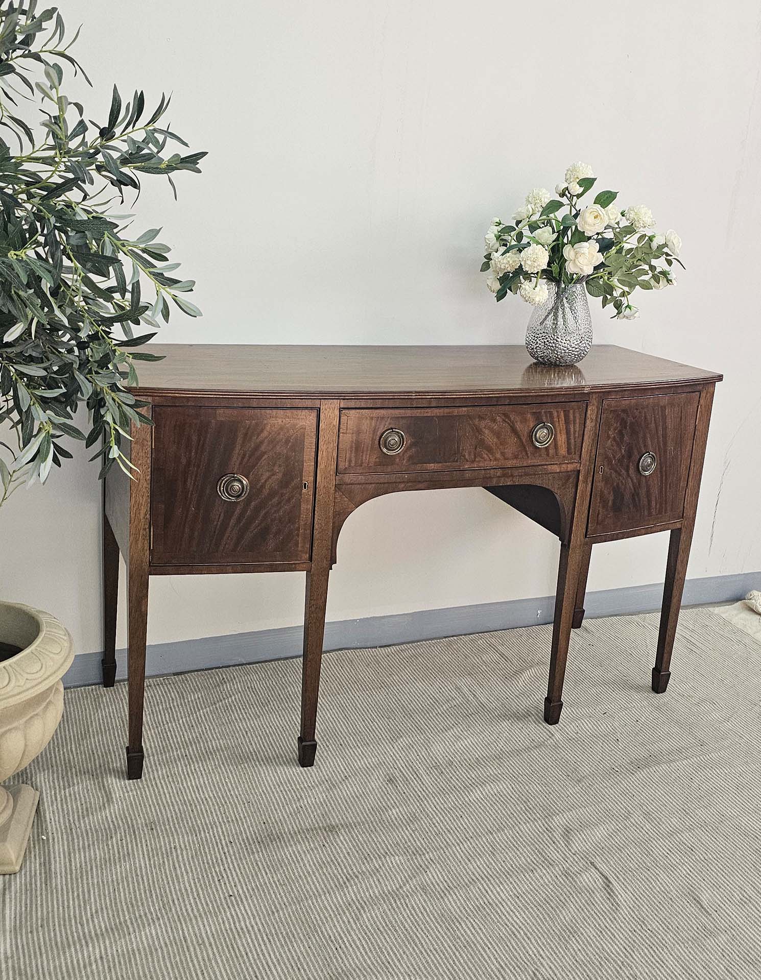 Regency Sideboard in Mahogany