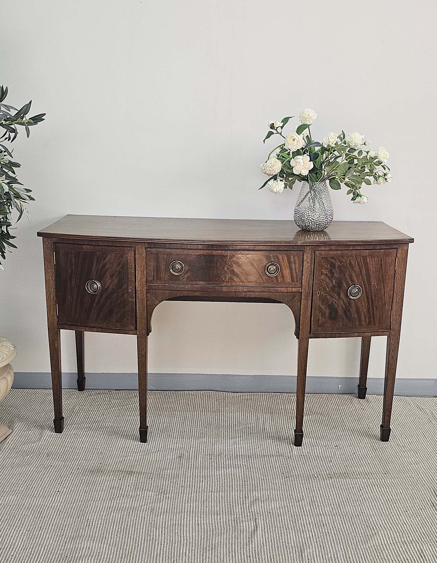 Regency Sideboard in Mahogany