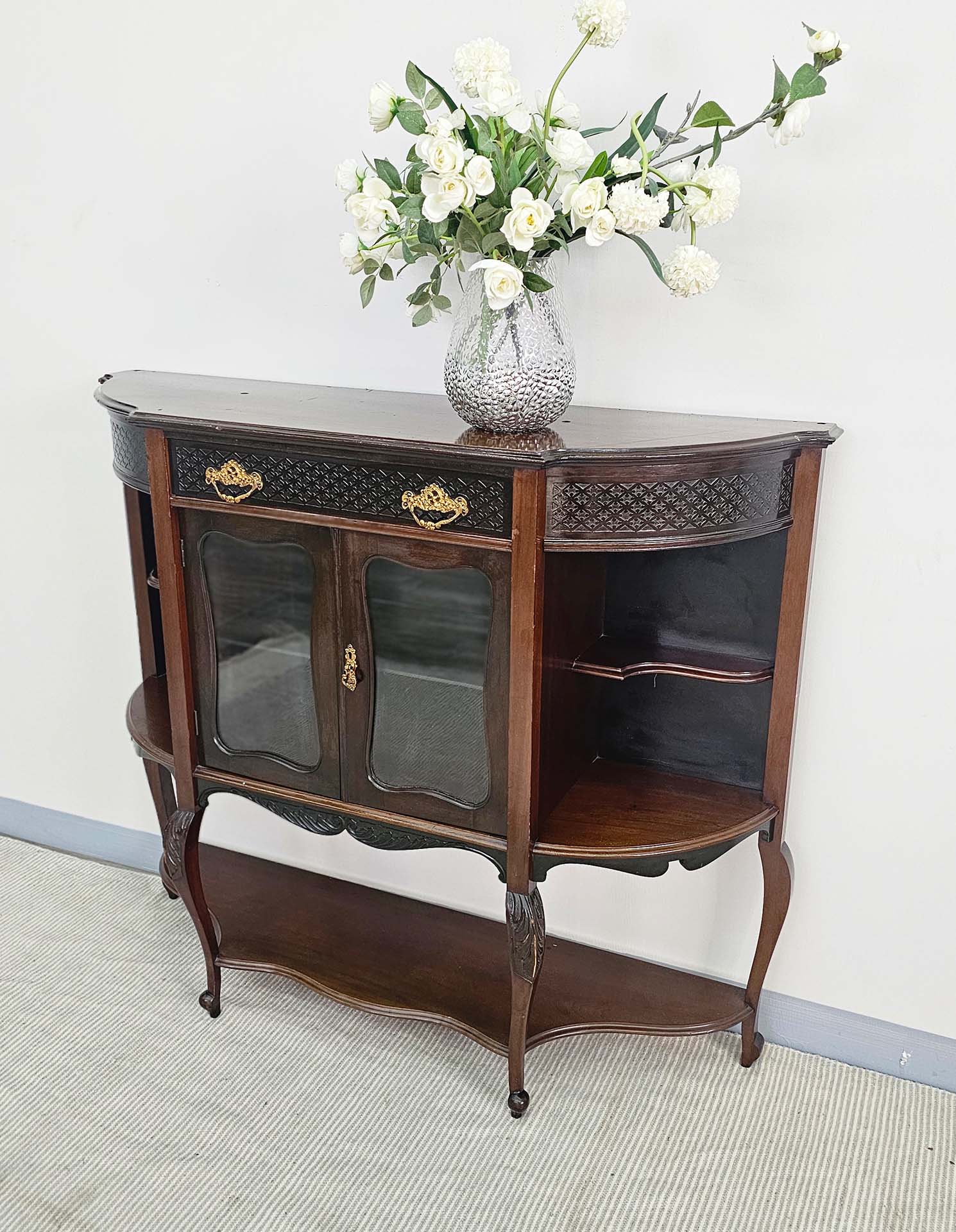 Victorian Sideboard / Chiffonier