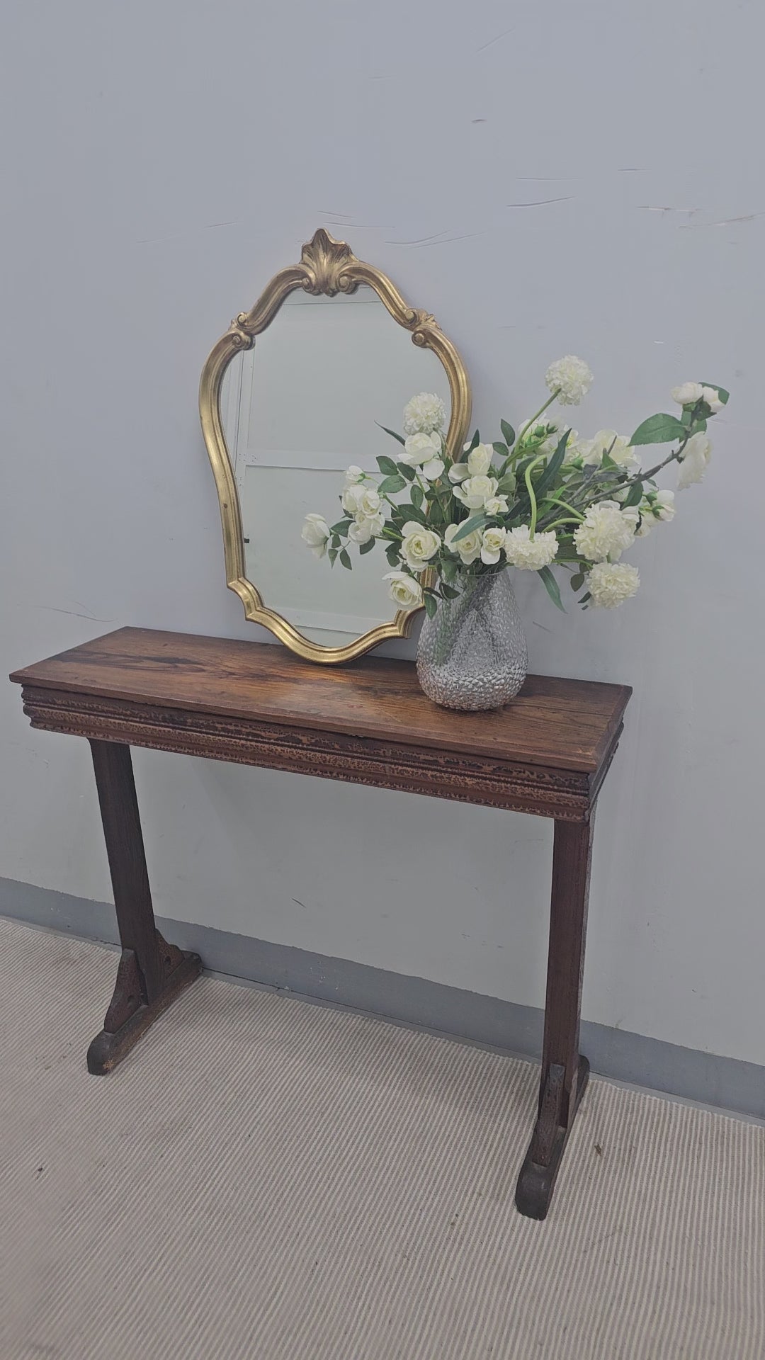 Load video: Oak Alter Table / Console