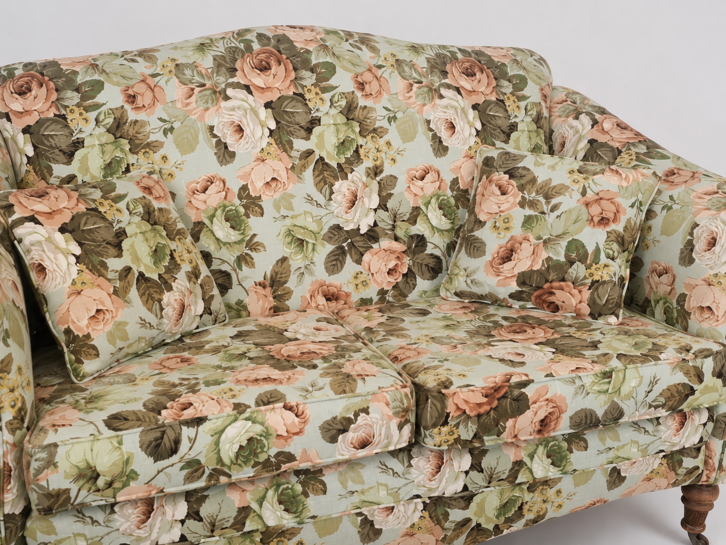 English Floral Country Sofa