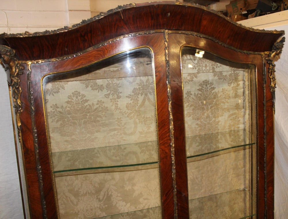 French Kingwood & Ormolu Vitrine Display Cabinet 😍