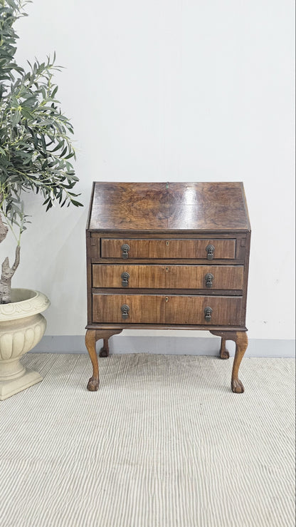 Bureau / Secretaire with age