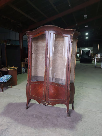 French Kingwood & Ormolu Vitrine Display Cabinet 😍