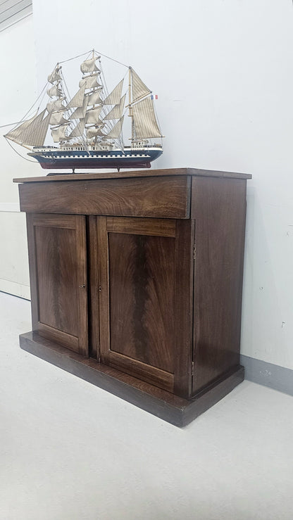 Mahogany Sideboard / Cabinet